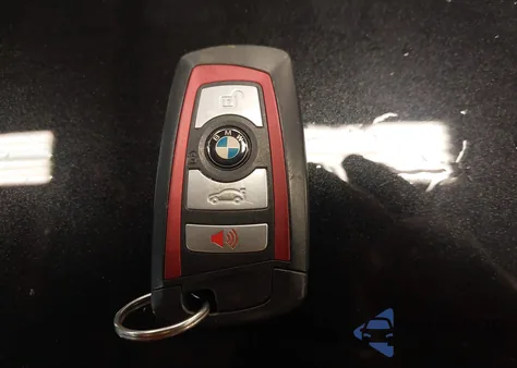 2015 BMW 335I xDrive z USA, uszkodzony, nr VIN WBA3B9G52FNR93071